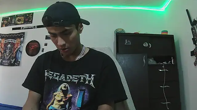 XXX chat uživo modela Fenix_hardcock