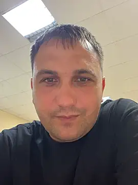 Mahrovmaxim Show in webcam
