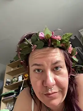 Buzi-Nymph Chat XXX in diretta
