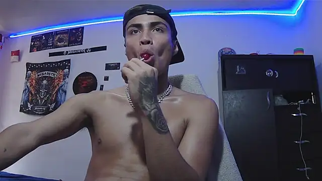 Fenix_hardcockn Webbikameraesitys