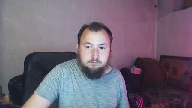 Show modela BIG-COCK-OMG na web-kameri