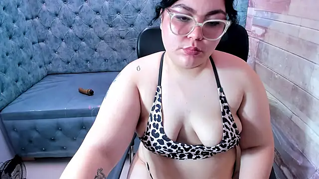 Sweet_Nova_ Adlı Modelin Canlı XXX Sohbeti