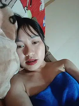 Cherry-squirtt 网络视讯表演