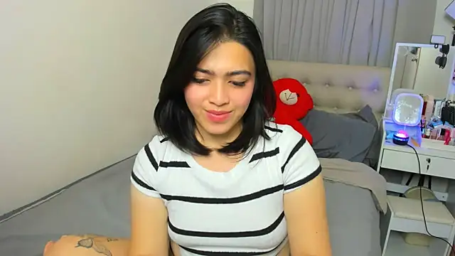 BubbbleButtDemi Adlı Modelin Web Kamerası Şovu