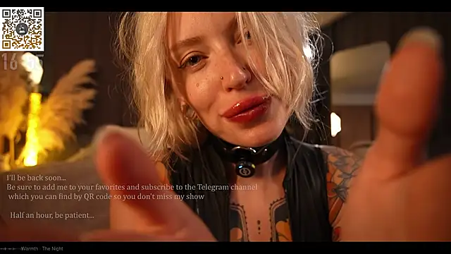 LinaKinky's Live XXX Chat