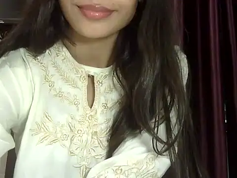 lusty_tanu's Live Chat Room
