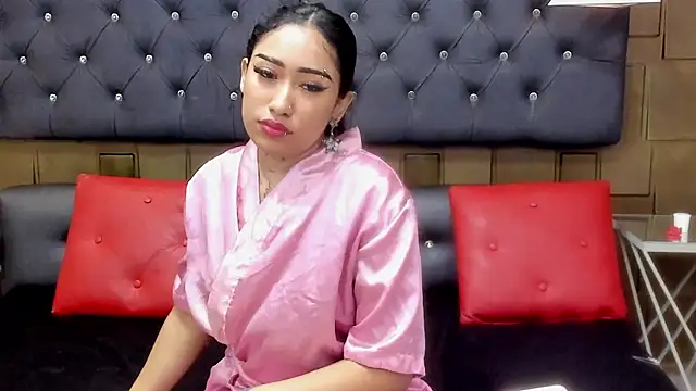LennaCruz's Webcam Show