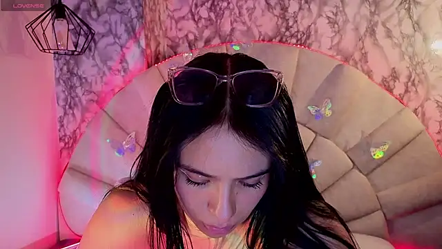 _emma_miller_'s Live XXX Chat