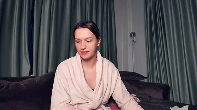 LaraStone69: απευθείας συνομιλία ΧΧΧ