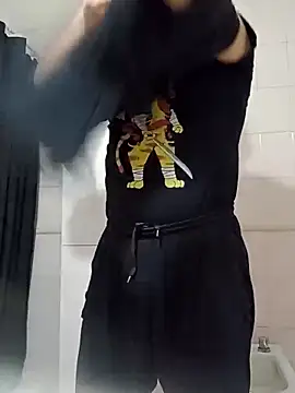 Bradd_32 网络视讯表演