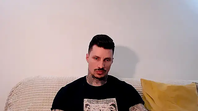Chat XXX en directo de tyago_doll