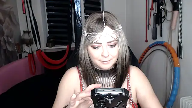 MISSwithDOLLS' Webcam Show