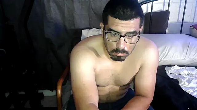 k1oudE Show in webcam