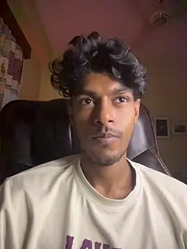 Show modela thecatfishh na web-kameri