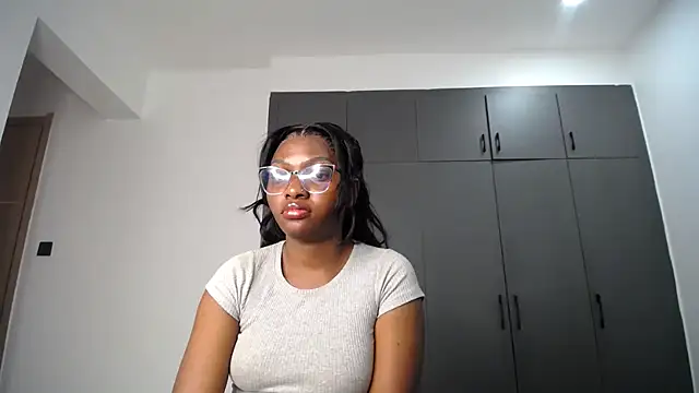 Chatroom XXX en direct de Pretty_Liya08