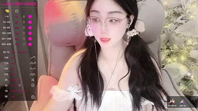 Monica-666888-'s Webcam Show
