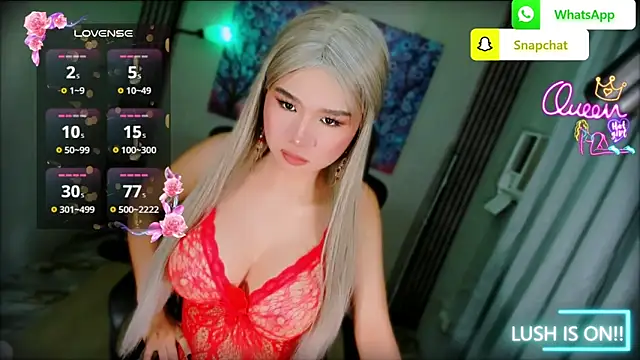 Show de xBigSurpriseLorainex na webcam