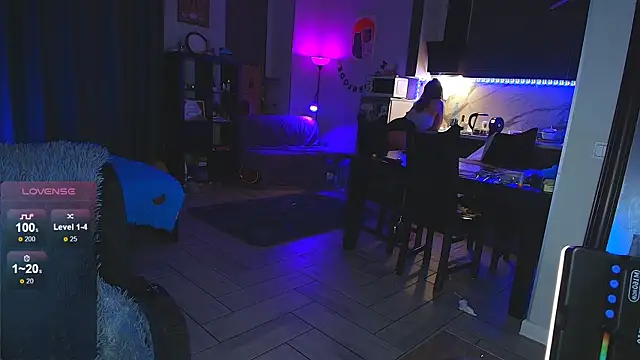 Chatroom XXX en direct de NicoleFancy
