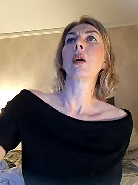 stellahere8 Live XXX Chat