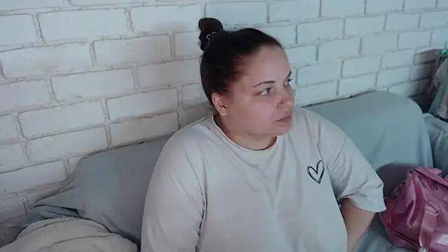 Crazyy_girl_'s Live XXX Chat