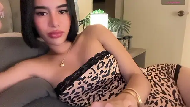 youngstunnagirl's Webcam Show