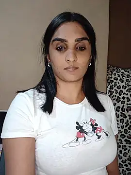 Chat +18 de Eroticindian07 ao vivo