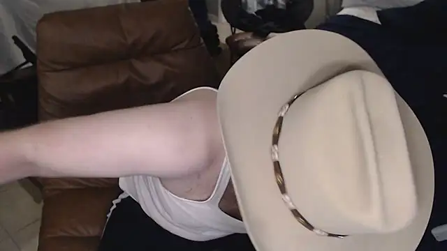 TXRyan1996 Show in webcam