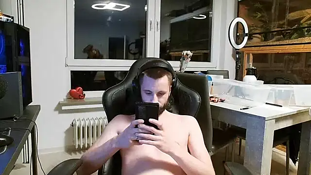 Hot_adem 现场XXX聊天