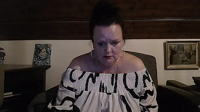 Chatroom XXX en direct de TiffanyMature