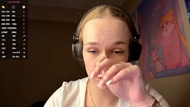 DenitaSpace's Webcam Show