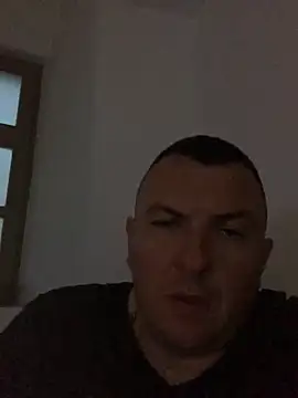 Mike8523 Chat XXX in diretta