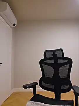 Živý XXX chat MiaRides19
