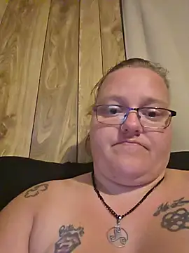 subbybabygirl696985 – Live XXX-chat