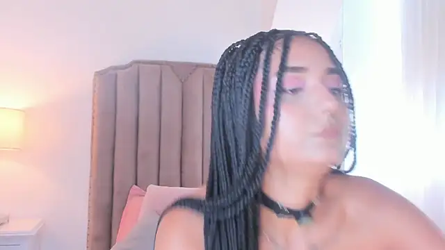 Emma_Torres__ Adlı Modelin Canlı XXX Sohbeti