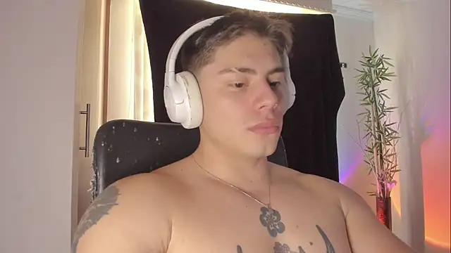 Giordano_Russon Webbikameraesitys
