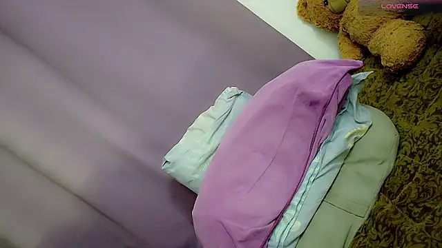 tgirljennie_69 网络视讯表演