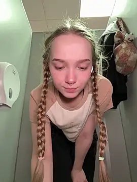 Pokazy przed kamerką – bambi_lu