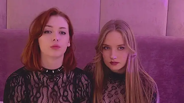 Chatroom XXX en direct de Flora_DeVille