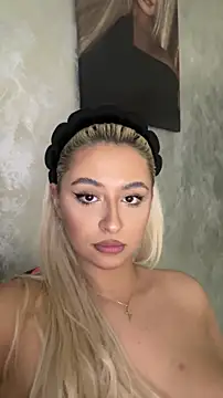Kylie_One Webcam show