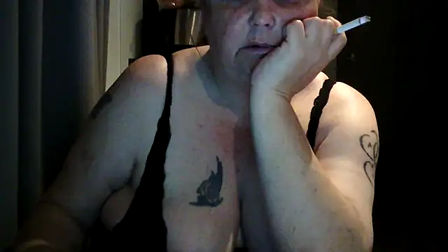 Sylviastar46's Live XXX Chat