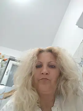 Divineblond's Webcam Show