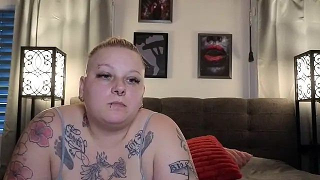 Lady_Peggi's Live XXX Chat