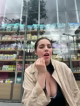 Онлайн чат XXX Alirawrz