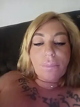 Živá chatovací místnost MiaMooly