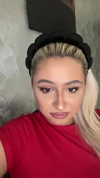 Kylie_One Live XXX-Chat