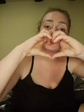 Chat XXX ao vivo de Bella-Monroe