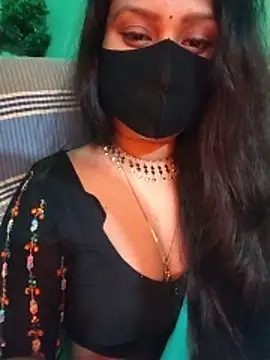 Idhika-Paul's Live XXX Chat