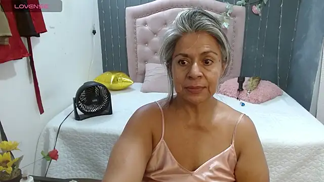 Chat XXX en directo de lalisha_96