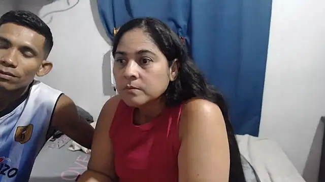 Chat +18 de ihan_zara ao vivo
