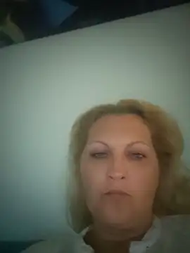 Онлайн чат XXX Divineblond
